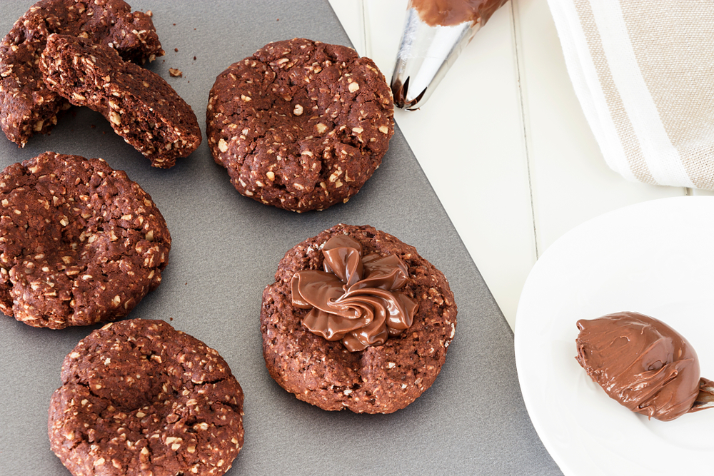 Receita: Cookies integrais com aveia, chocolate e castanhas